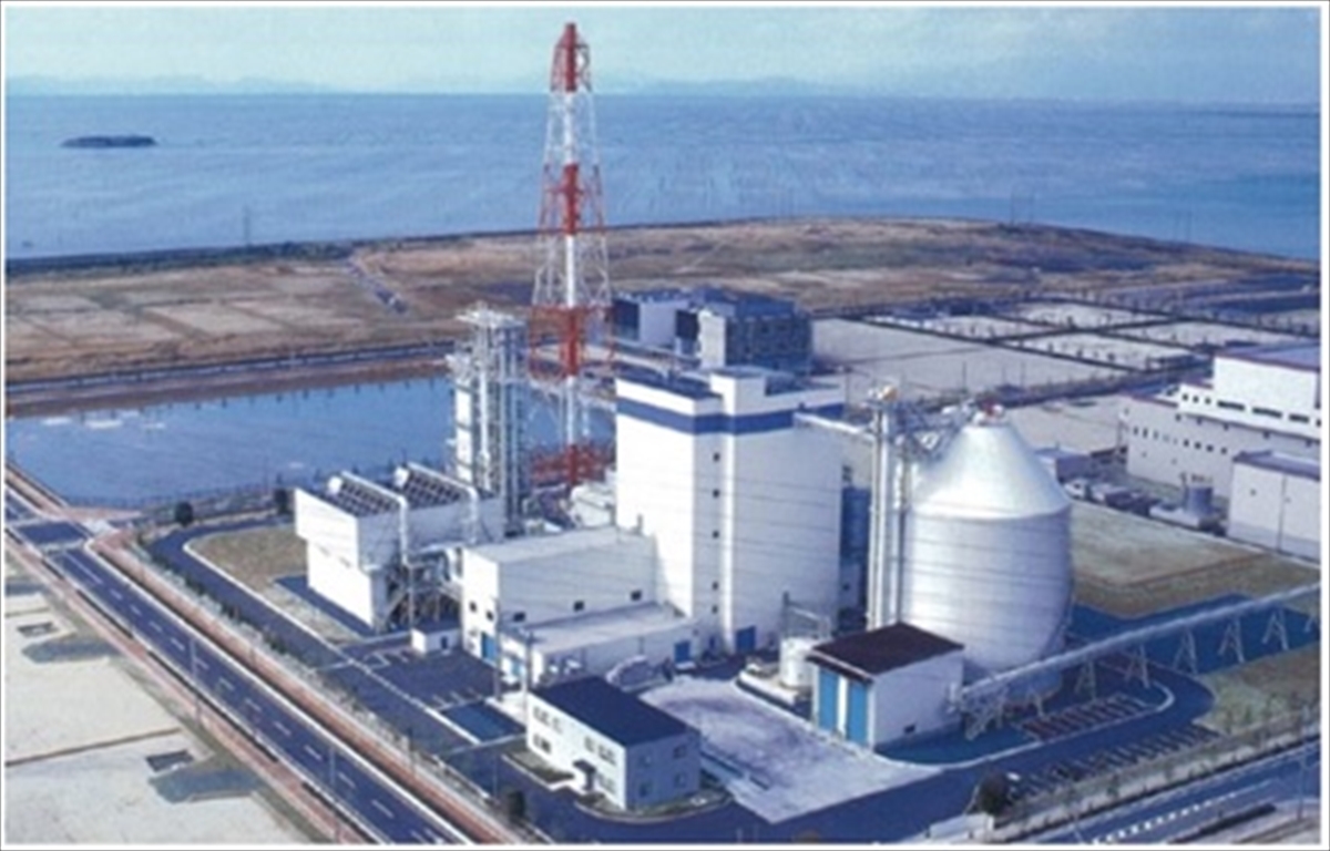 発電所の全景