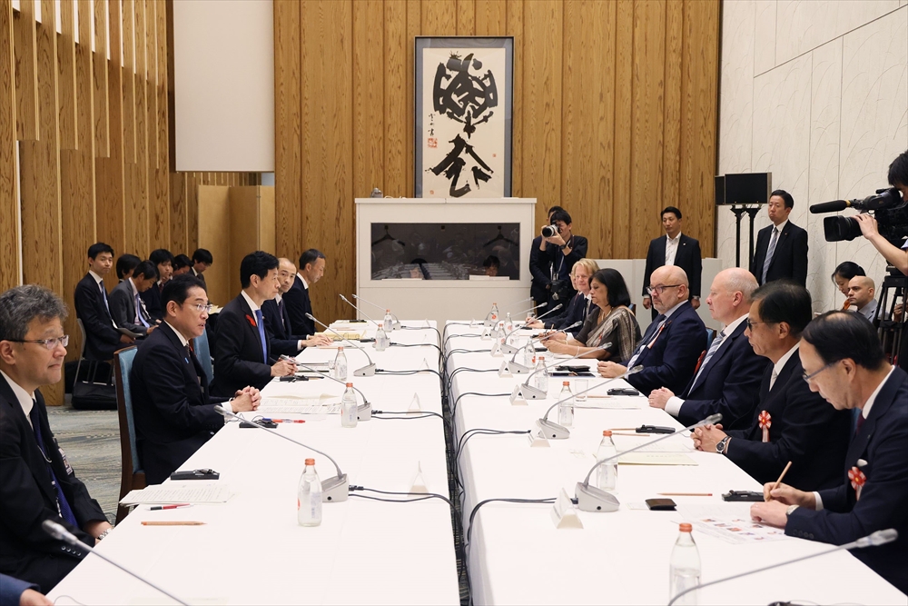 次世代太陽電池を25年から市場投入　分野別投資戦略を年内策定　岸田首相、東京ＧＸ会合で方針表明_３日に開かれた東京ＧＸラウンドテーブル（官邸ＨＰより）