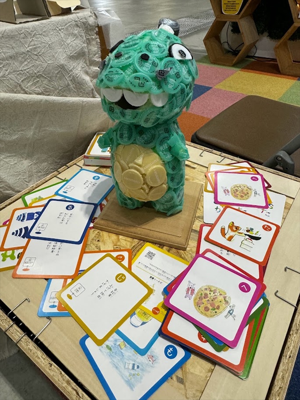 加山興業のブースにはボトルキャップで作ったキャラクター「テラノさん」が登場