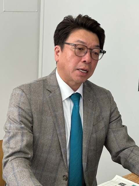 加藤氏