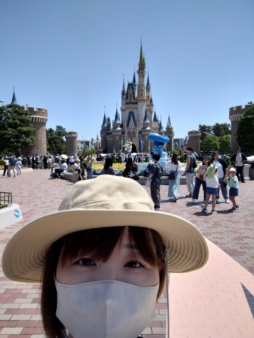 循環型社会を支える女性たち~その素顔に迫る~(22) クリーンシステム管理本部生産部フロント業務課課長(山形県)髙橋 加奈子さん 旅行やアミューズメント―パークで日常忘れ楽しむ 今後の目標な「何か運動_アトラクションも好きで並ぶのも苦にならない