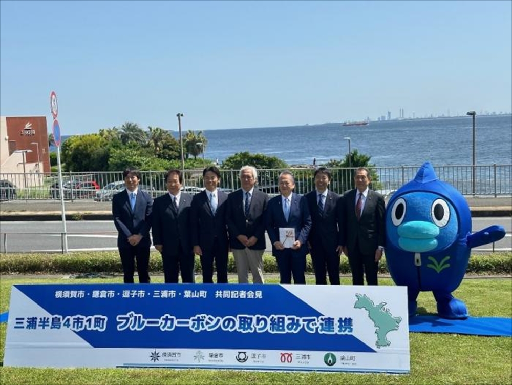 発足式の様子・各市町の首長が参加した