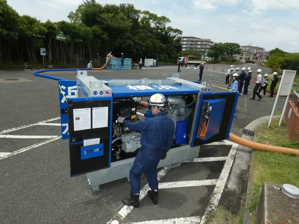 ３者合同での訓練の様子