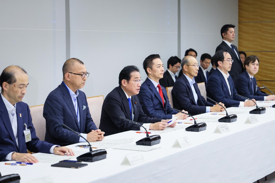 カーボンゼロへの挑戦(72) 政府、月末にGX・エネ施策のたたき台示す 「GX2040ビジョン」年度内策定に向け _8月のアジア・ゼロエミッション共同体(AZEC)閣僚会合開催に向けて関係省庁会議を開く岸田首相