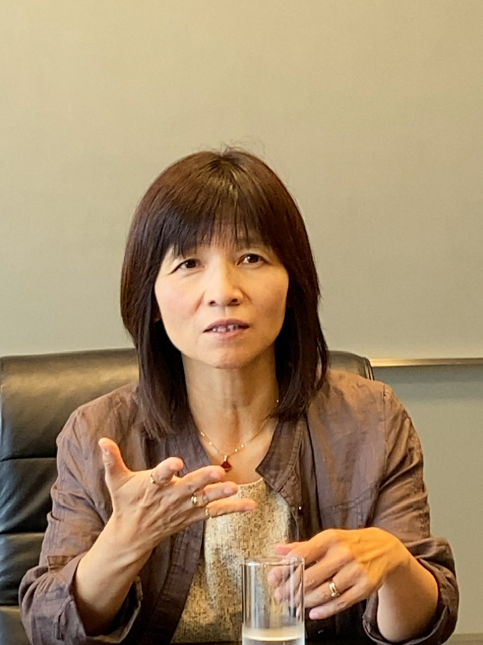 中空氏