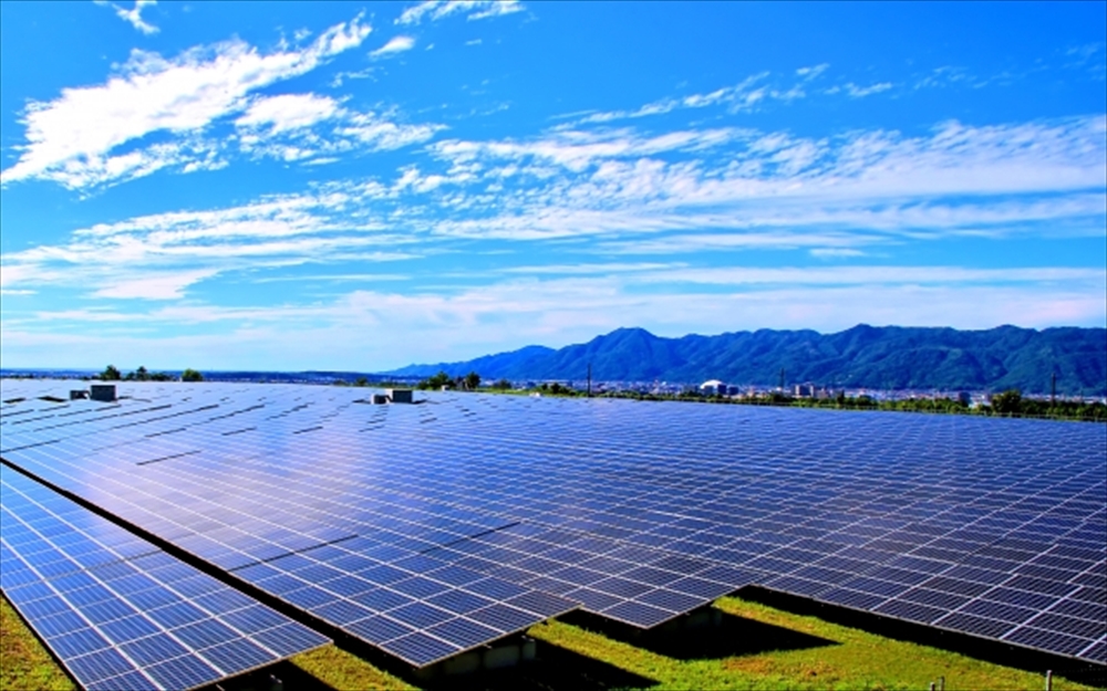 「環境に優しい」とされる太陽光発電だが、今後パネルの大量廃棄が新たな環境問題に