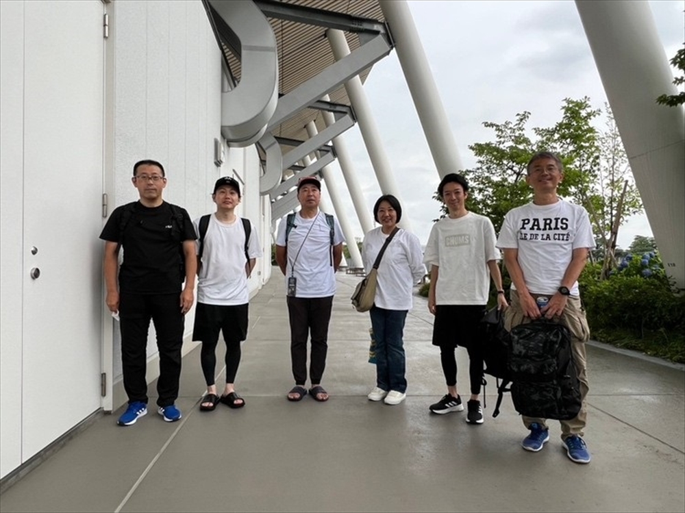健康経営の一環で駅伝大会に参加（左から４番目が金原さん）