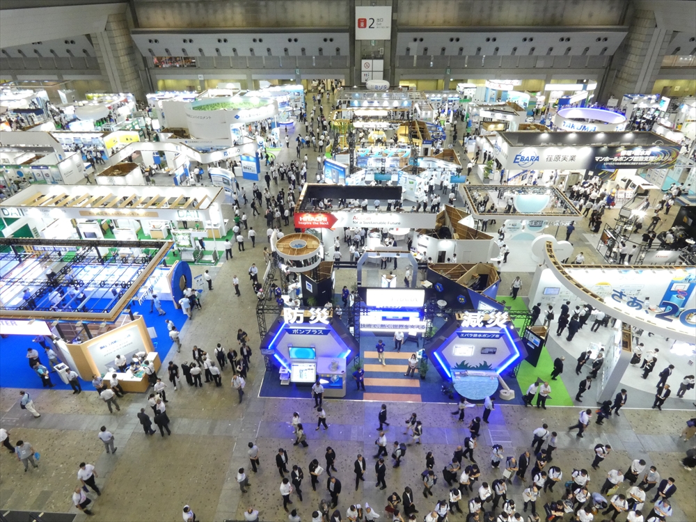 ２０２４年７月30日～８月２日に開かれた「下水道展’24東京」の様子。３５１社・団体が出展し、来場者は５万人に迫るほどだった