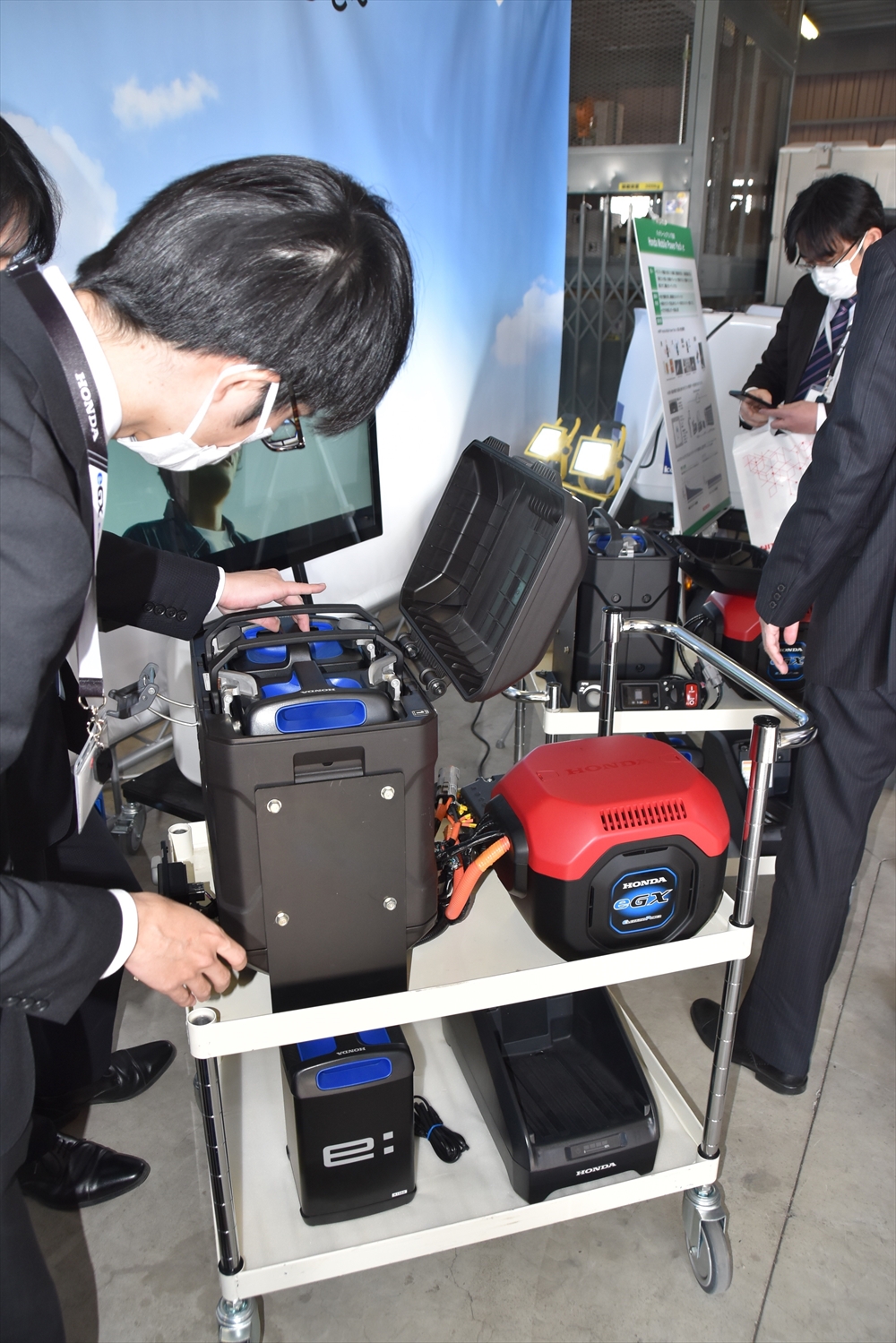 ホンダの「ｅＧＸ」（ワゴン上段右）と「ＭＰＰ」（同下段左）