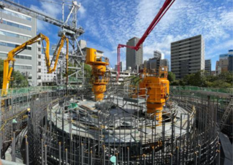 安心して暮らせるまちを支える(その2) 大阪・梅田駅周辺地区における浸水対策―「豊崎~茶屋町幹線」の整備― 大阪市建設局下水道部 下水道課担当係長 石田 篤 大阪市建設局北部方面管理事務所 管理課 _写真2 ケーソン躯体構築状況