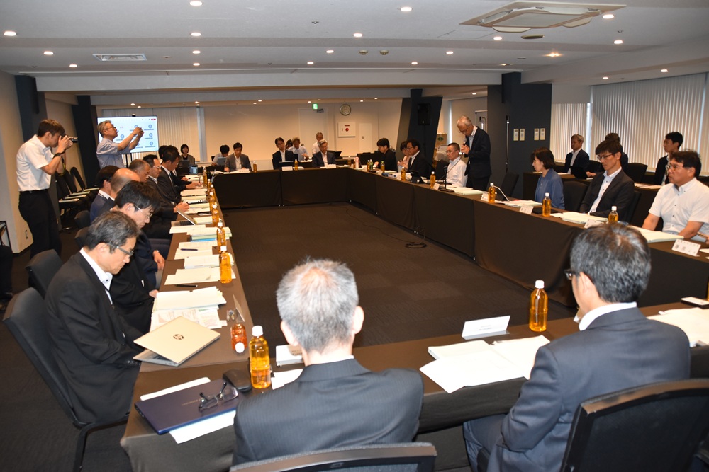 国交省・上下水道政策検討会 「分散型」への転換が論点 下水道区域の見直しも_