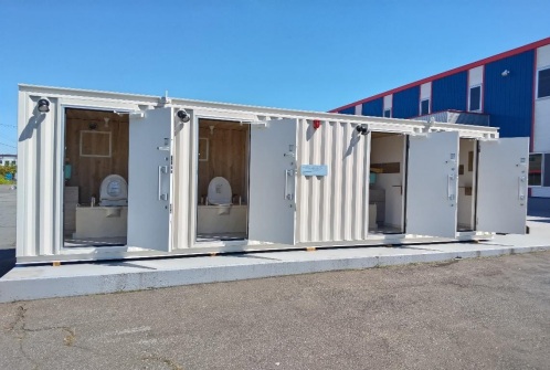 正和電工　使いながら備蓄する「仮設公衆トイレ」　水不要、おがくずのみでバイオ処理_コンテナ仕様仮設公衆トイレ