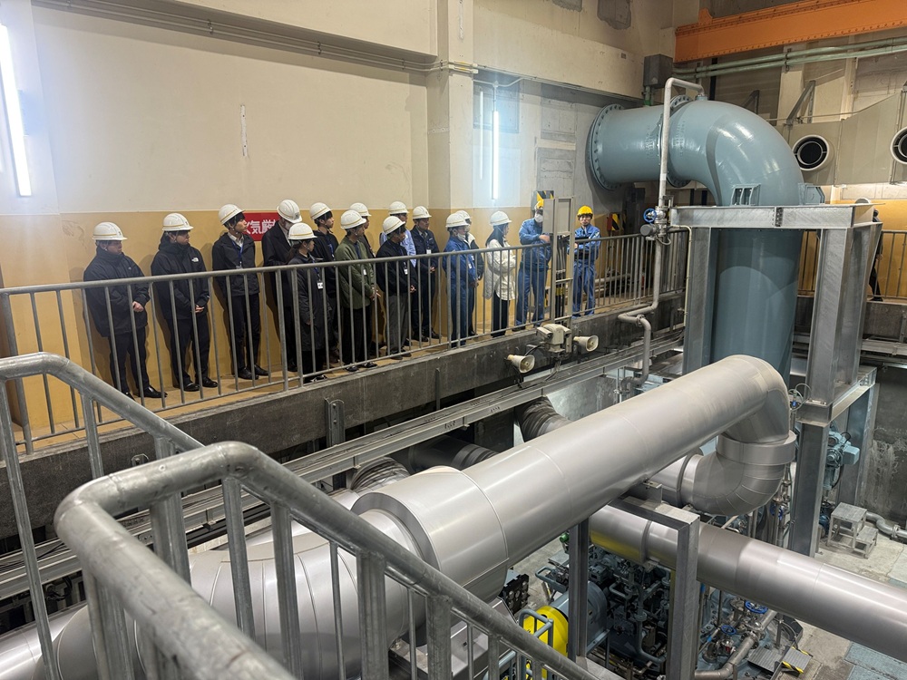 処理場内見学の様子