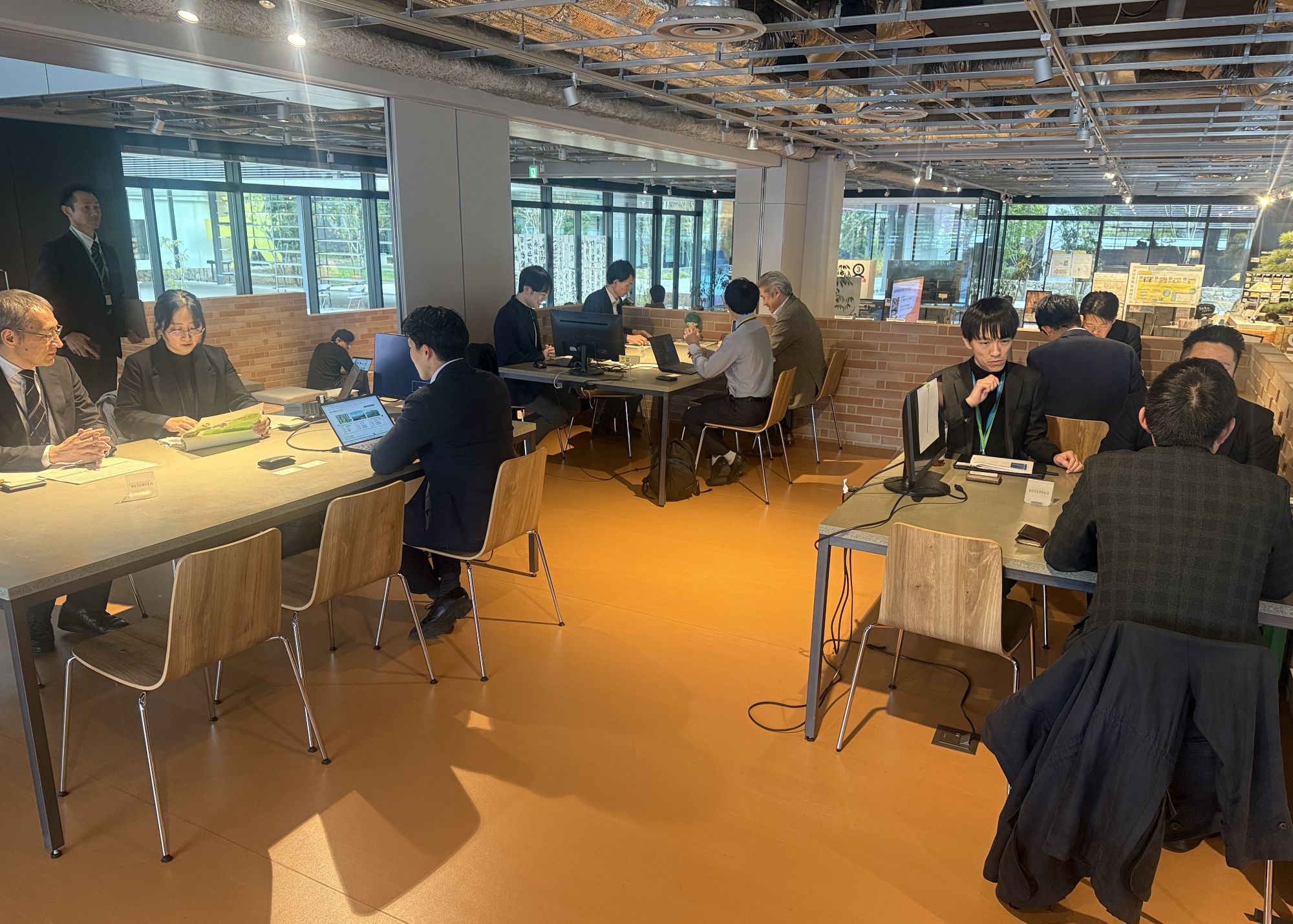 近畿経済産業局　「Ｊ‐クレジット」マッチング会開催　「脱炭素」の見える化で地域を活性_マッチング会の様子