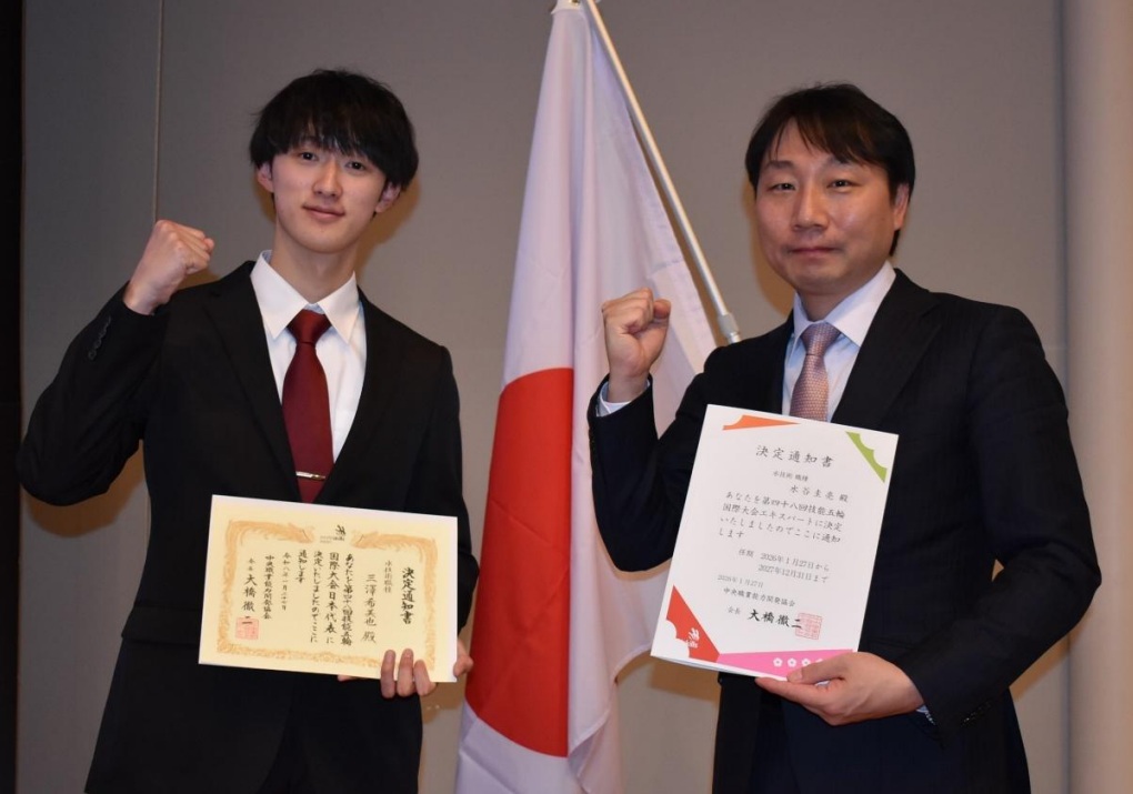 三澤選手（左）と水谷エキスパート