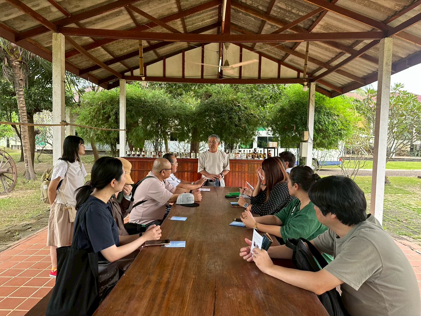 ラム酒製造所「ＬＡＯＤＩ」も訪問