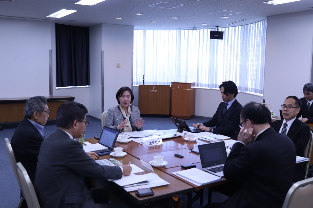 ＰＦＡＳ対策実践特集座談会　多様な経路を見逃すな～河川、地下水、大気や製造工程～　動き出す規制 先進企業が徹底議論　「４.１」水道法施行令改正  PFASの水道水質管理義務化_各社の先進的な実践を踏まえ具体的な展望が聞かれた