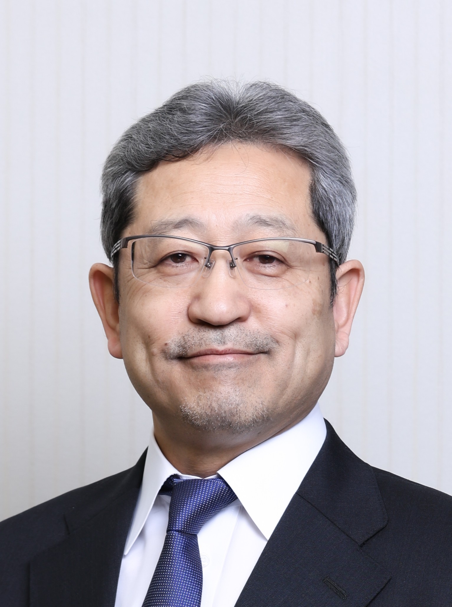 新会長の筑本学氏