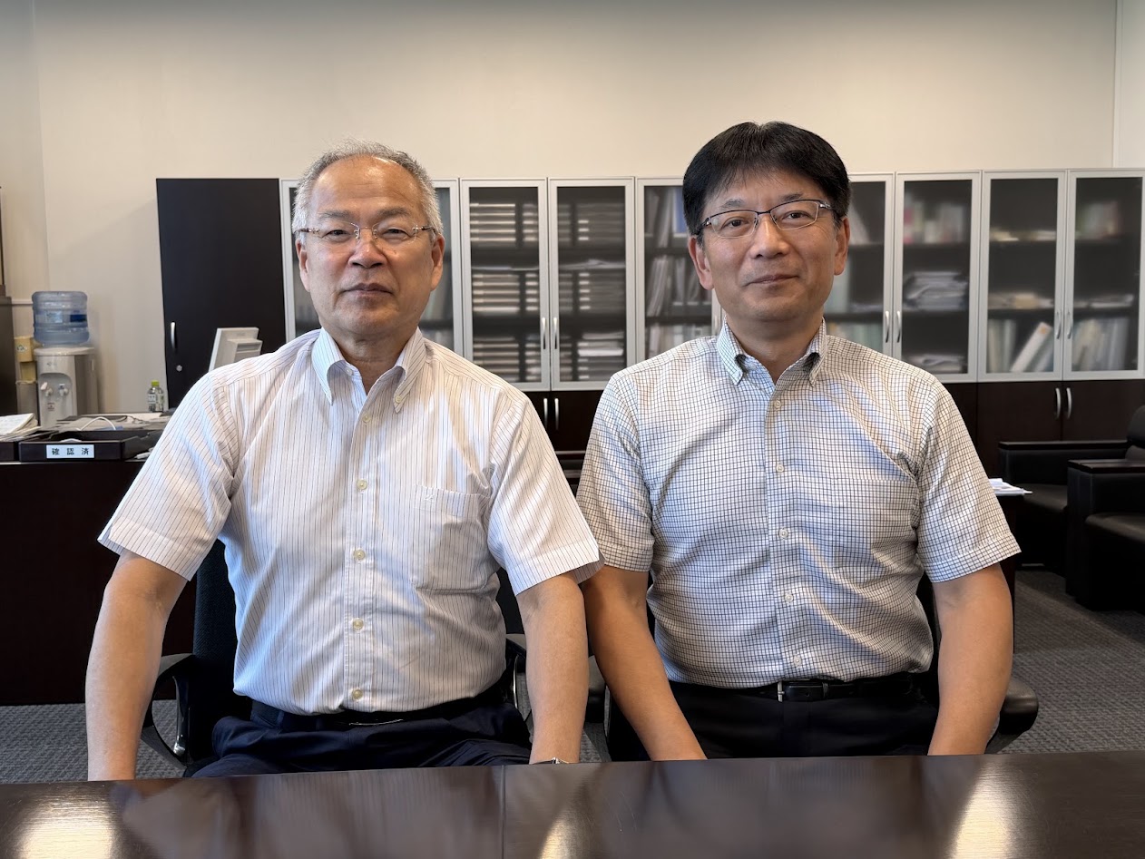 金子会長（左）と下田社長